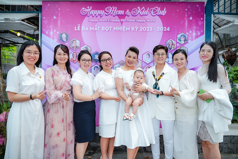 group-cong-dong-happy-mom-and-kid-club-ra-mat-ban-quan-tri-nhiem-ky-2022-2023-wshowbiz