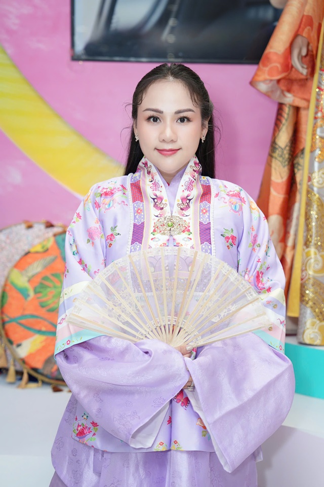 a-khoi-hoang-lan-le-hoi-ao-dai2