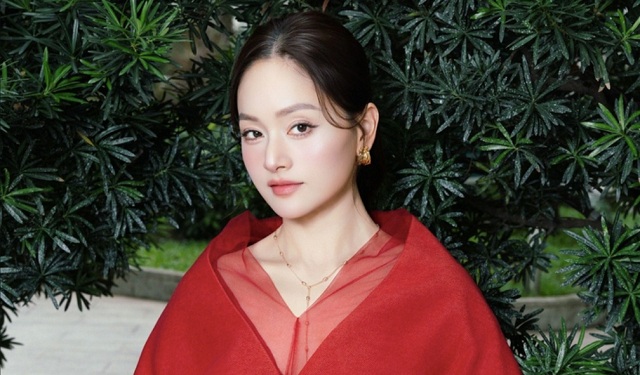 my-nhan-noi-tieng-phim-gio-vang-vtv-do-2-truong-dai-hoc-noi-duoc-4-thu-tieng