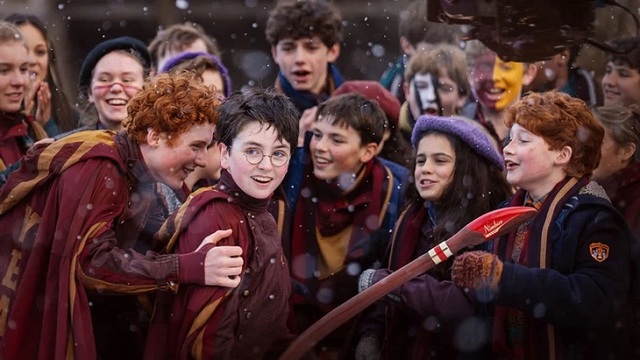 Harry Potter bản truyền hình gặp khó khăn vì dàn sao nhí