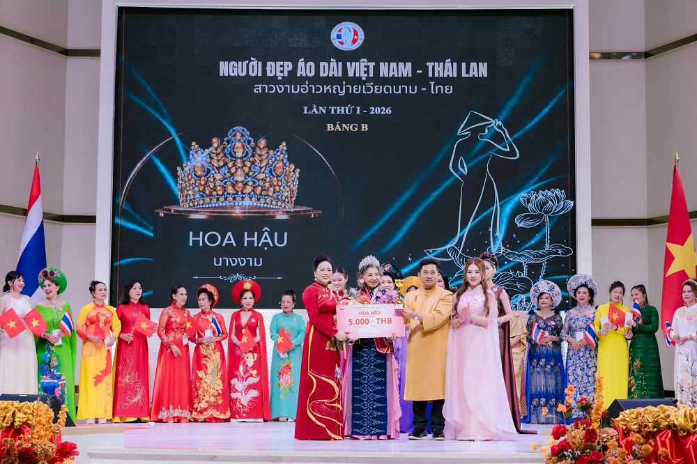 Hoa hậu Bảng B: Bà Trần Thị Xô - Pomprara Wianwiwat