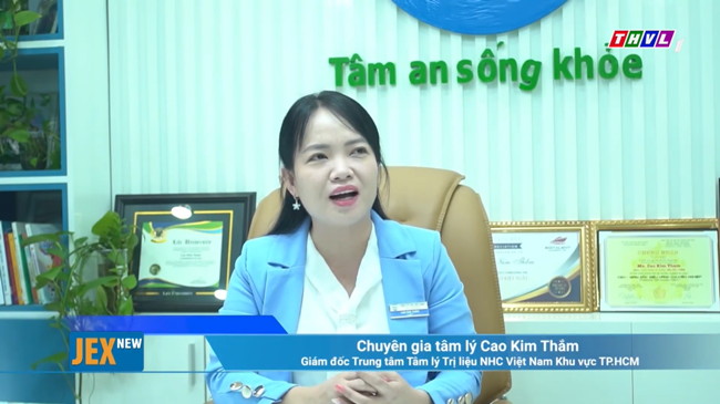 cau-chuyen-cuoc-song-ton-thuong-vi-nhung-loi-don-vo-can-cu-wshowbiz3