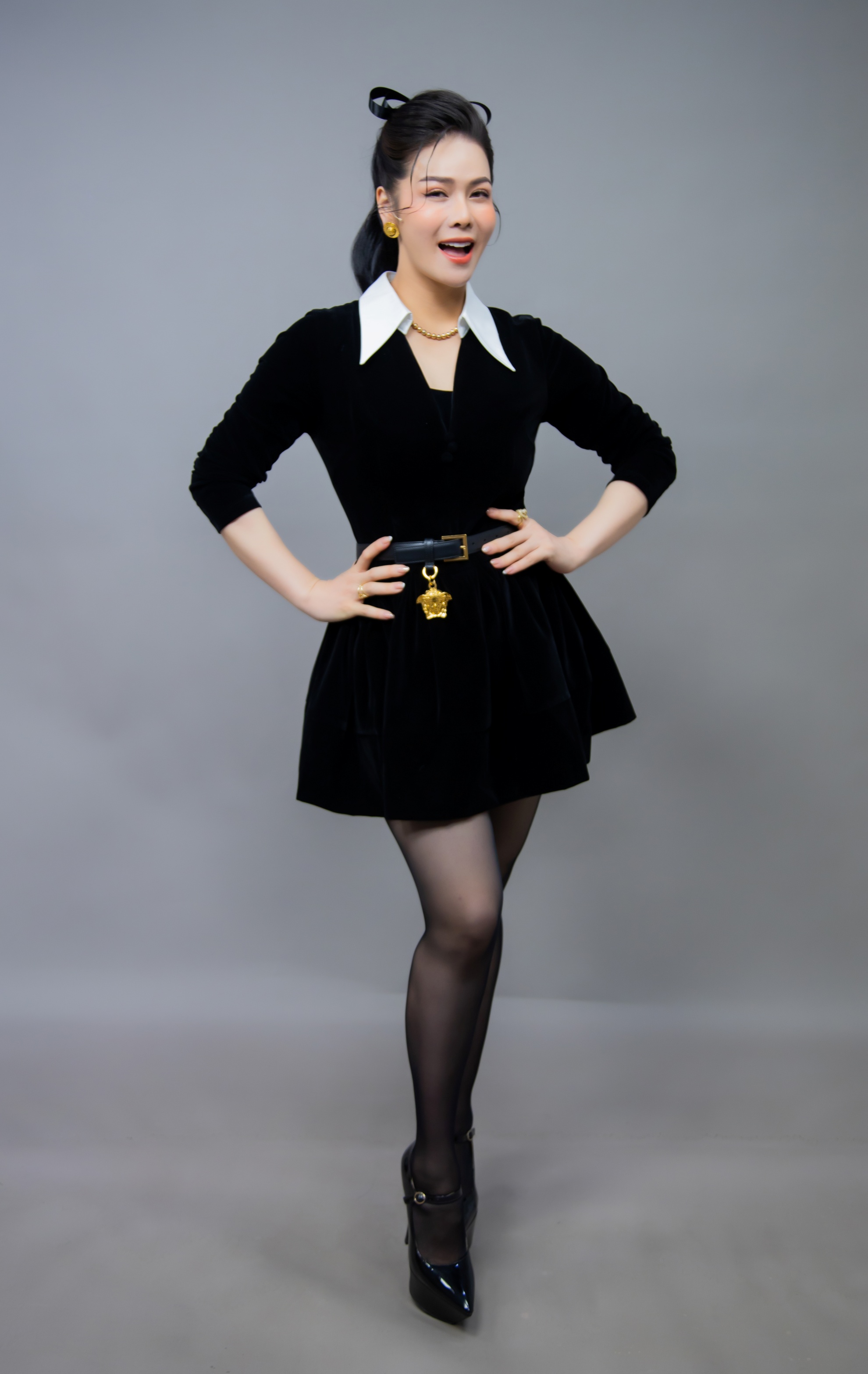 ca-si-nhat-kim-anh-tro-lai-ghe-nong-bien-hoa-bat-ngo-mua-hai-mong-cho-nhung-man-hoa-than-xuat-than-SHOWBIZ6