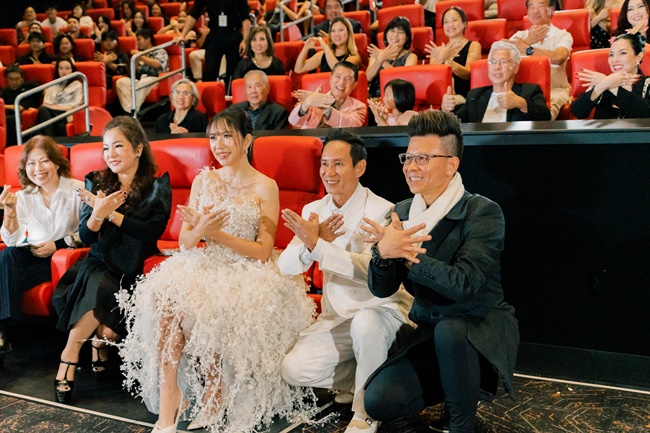 LATMAT8-VONG-TAY-NANG-showbiz