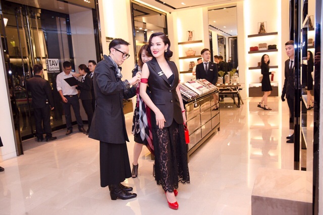 Hoa hậu Phương Lê nổi bật, quyến rũ tại sự kiện thời trang Burberry - Thông  tin giải trí, sao và người nổi tiếng